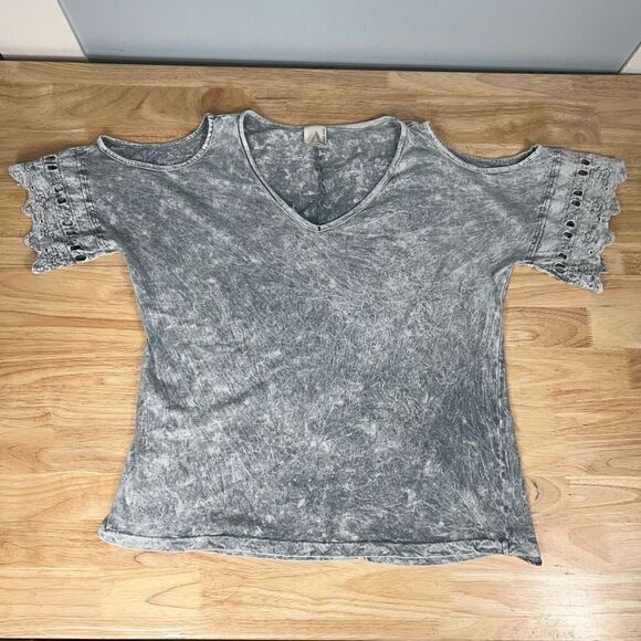 American Age, Bohemian Cold Shoulder Short Sleeve Top, Oversized Fit, Women’s XS - Picture 2 of 9